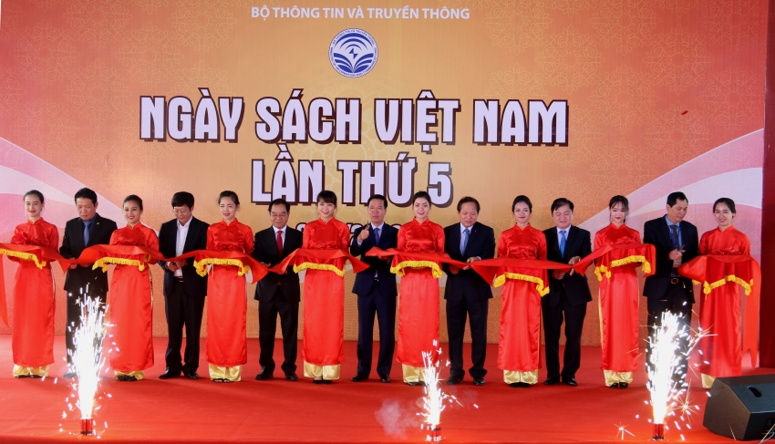 ron rang ngay sach viet nam 2018
