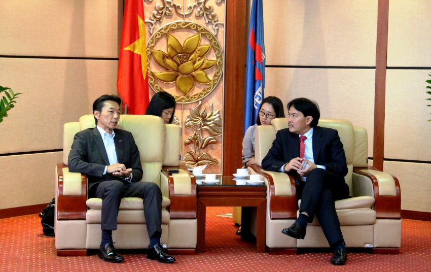 lanh dao tap doan dau khi viet nam tiep lanh dao ngan hang smbc