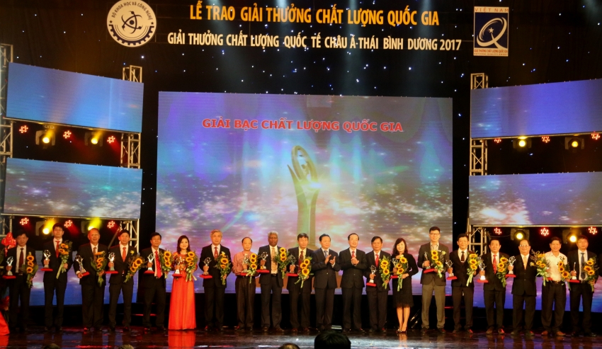 vinh danh 73 doanh nghiep dat giai thuong chat luong quoc gia nam 2017