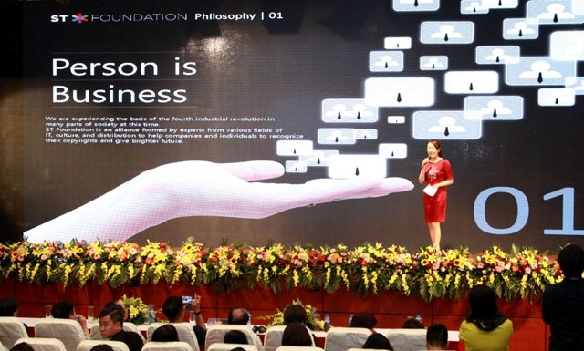 hon 1500 nha dau tu tham du ngay hoi blockchain viet nam 2019