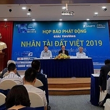 trao giai thuong nhan tai dat viet 2019