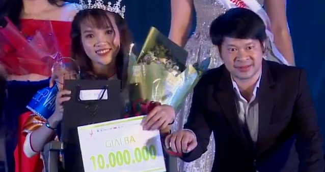 be thi bang gianh 3 giai cuoc thi ve dep vang trang khuyet 2019
