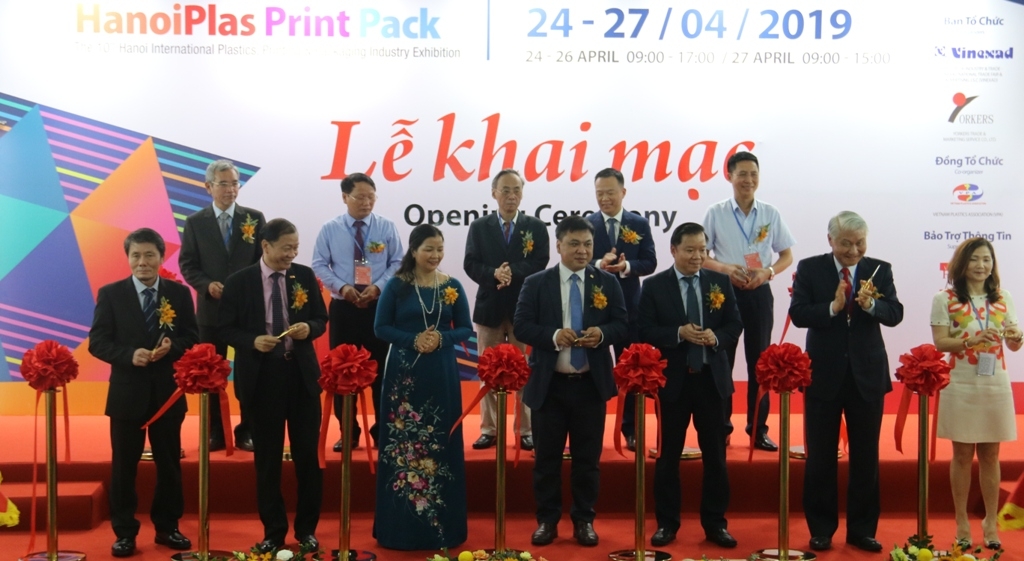 trung bay san pham nganh cong nghiep nhua in an va dong goi bao bi ha noi 2019