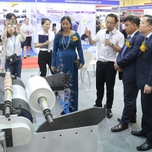trung bay gioi thieu thiet bi cong nghe che bien thuc pham va do uong tai vietfood beverage propack 2019