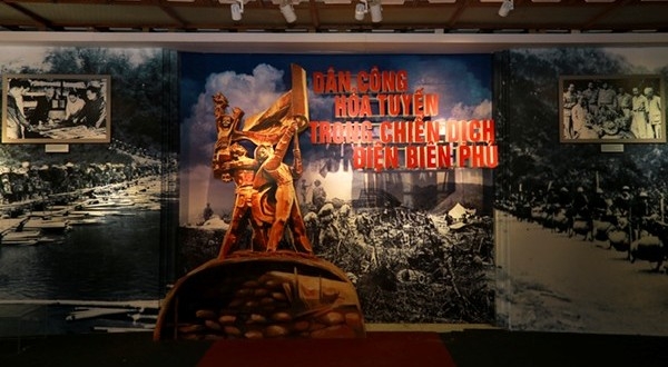 tu lieu quy ve dan cong hoa tuyen trong chien dich dien bien phu