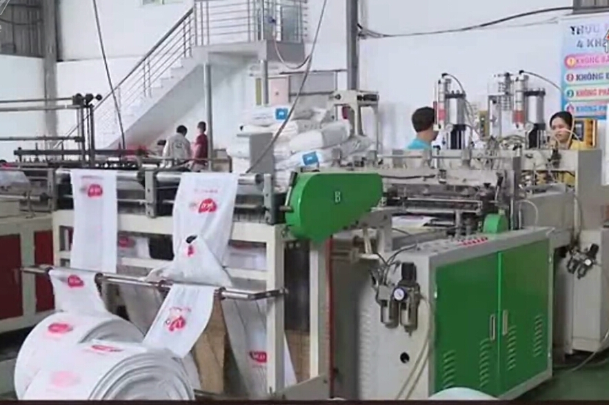san xuat tui nylon tu huy tu nhua phe thai