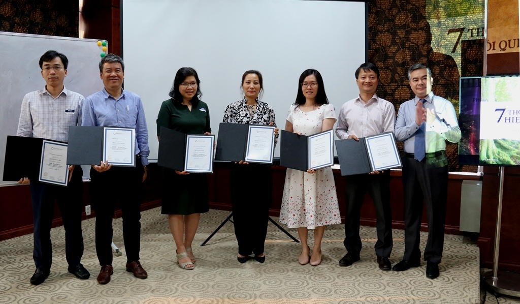 Petrovietnam bế giảng khóa đào tạo “7 thói quen hiệu quả” lớp thứ 4