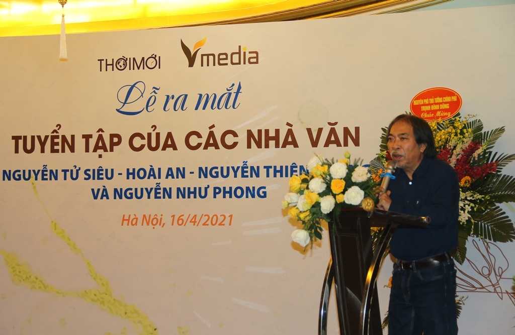 Ra mắt tuyển tập của gia đình nhà văn Nguyễn Như Phong