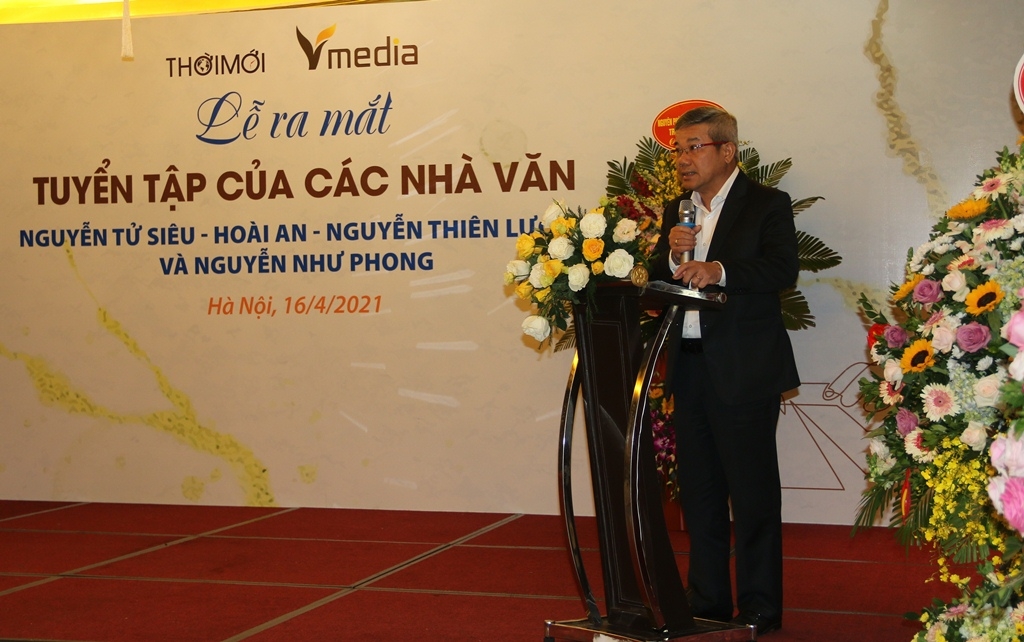 Ra mắt tuyển tập của gia đình nhà văn Nguyễn Như Phong