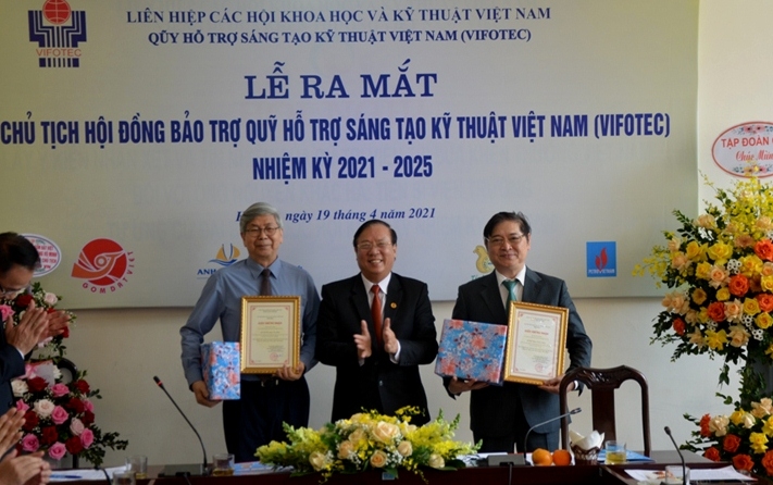 Ra mắt Chủ tịch Hội đồng Bảo trợ Quỹ Hỗ trợ Sáng tạo Kỹ thuật Việt Nam