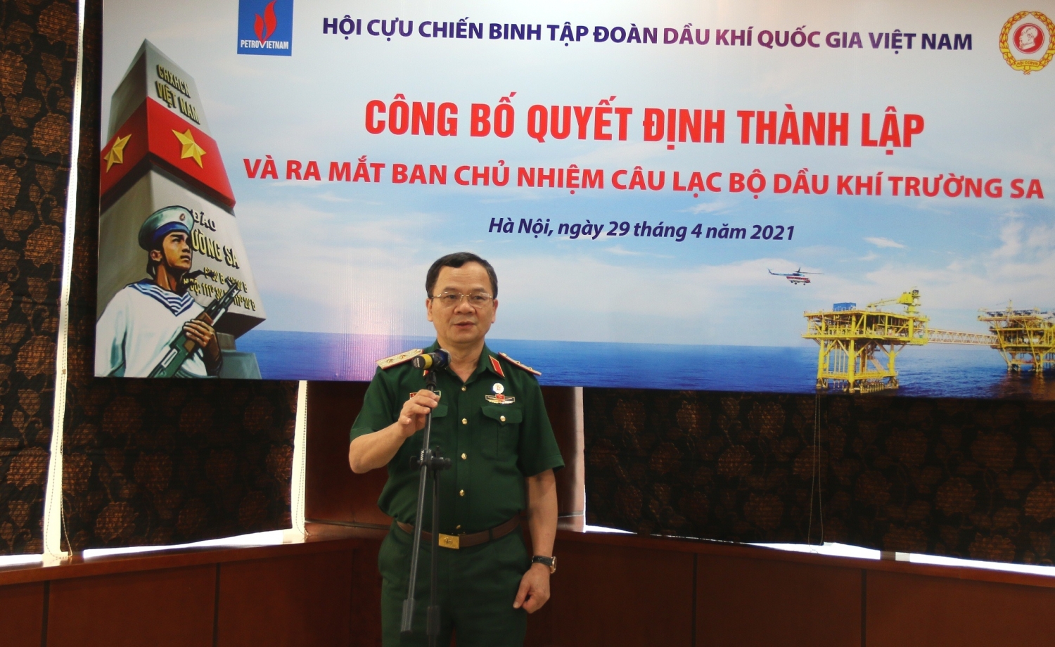 Ra mắt Câu lạc bộ Dầu khí Trường Sa