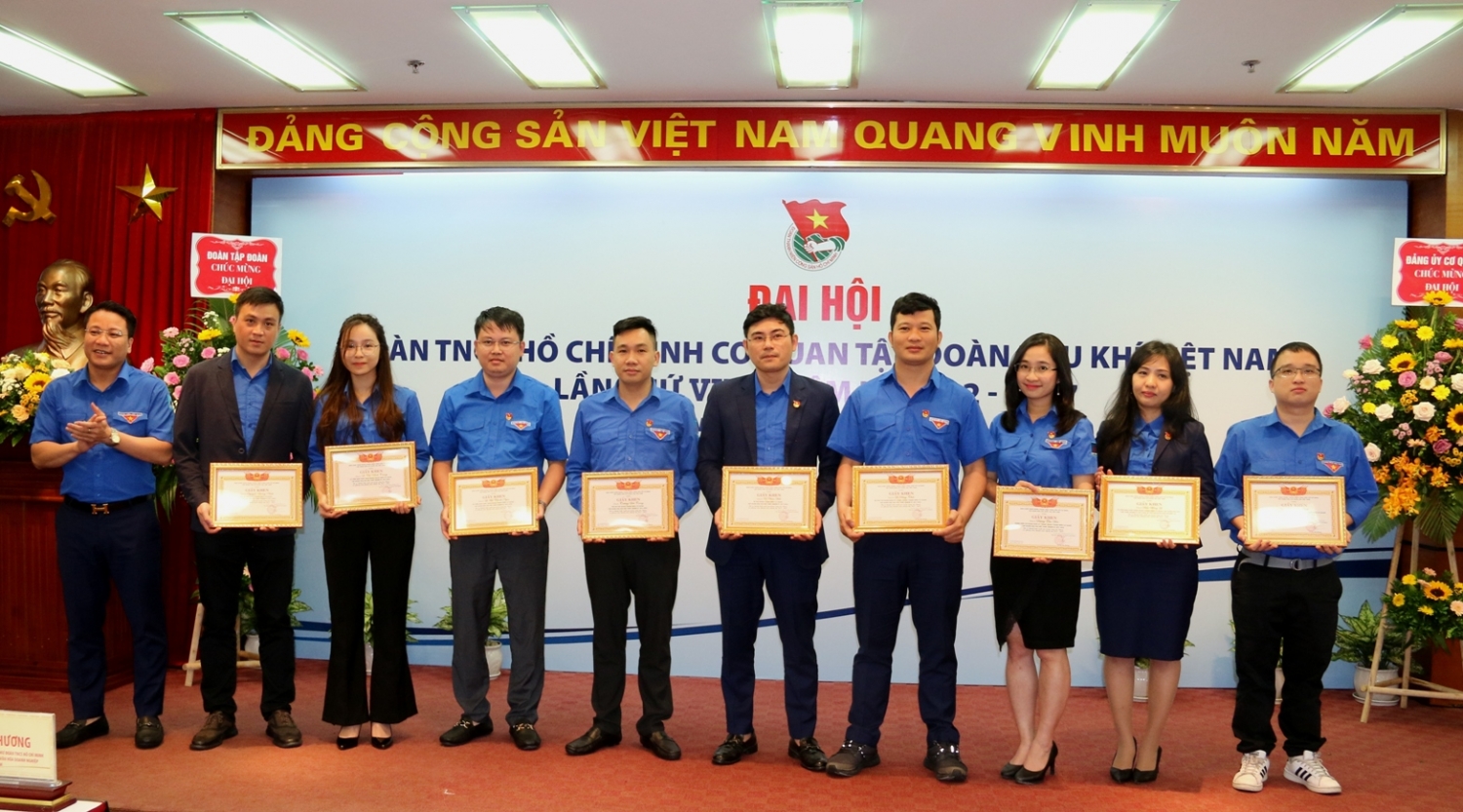 Đoàn Cơ quan Tập đoàn nhiệm kỳ 2022-2027 đem sức trẻ cống hiến cho sự phát triển bền vững của Petrovietnam