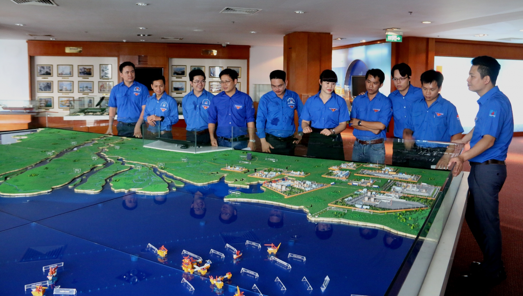 gap mat nguoi tho tre gioi dau khi tieu bieu 2018