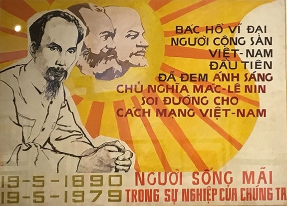 trung bay tranh chan dung ho chi minh goc nhin tu tranh co dong