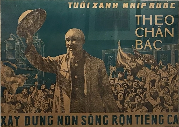 trung bay tranh chan dung ho chi minh goc nhin tu tranh co dong