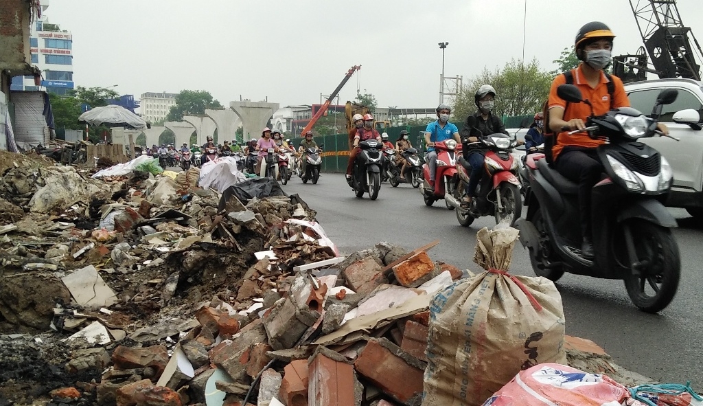 rac thai bua vay duong vanh dai 2 truong chinh
