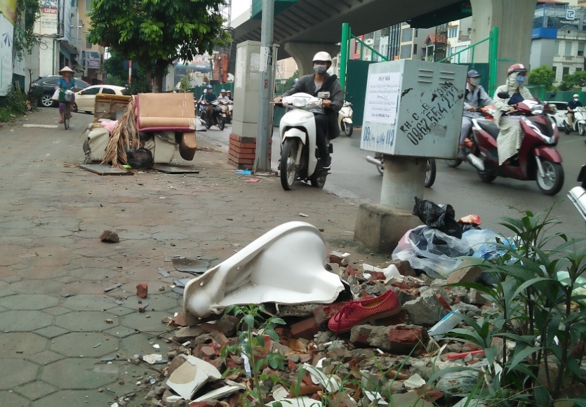 rac thai bua vay duong vanh dai 2 truong chinh
