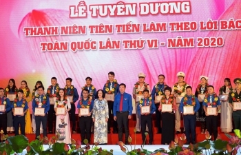 Hai đoàn viên Dầu khí được tuyên dương Thanh niên tiên tiến làm theo lời Bác
