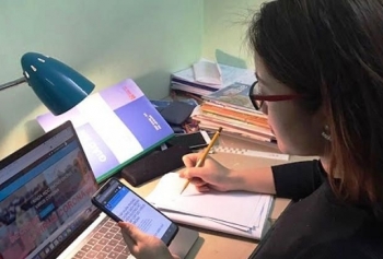Hà Nội: Nhiều trường đại học kéo dài thời gian học trực tuyến