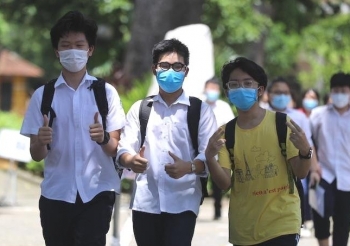 33 học sinh đầu tiên trúng tuyển lớp 10 THPT chuyên trường ĐH Sư phạm