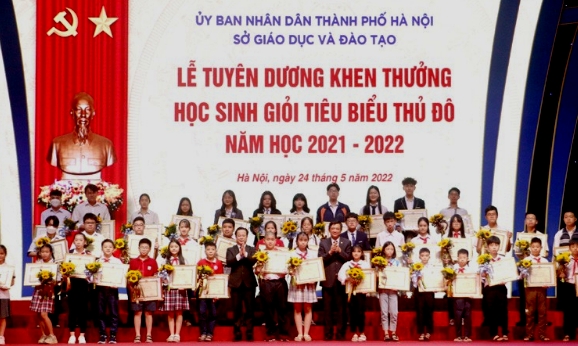 Hà Nội: Tuyên dương, khen thưởng 700 học sinh giỏi tiêu biểu Thủ đô