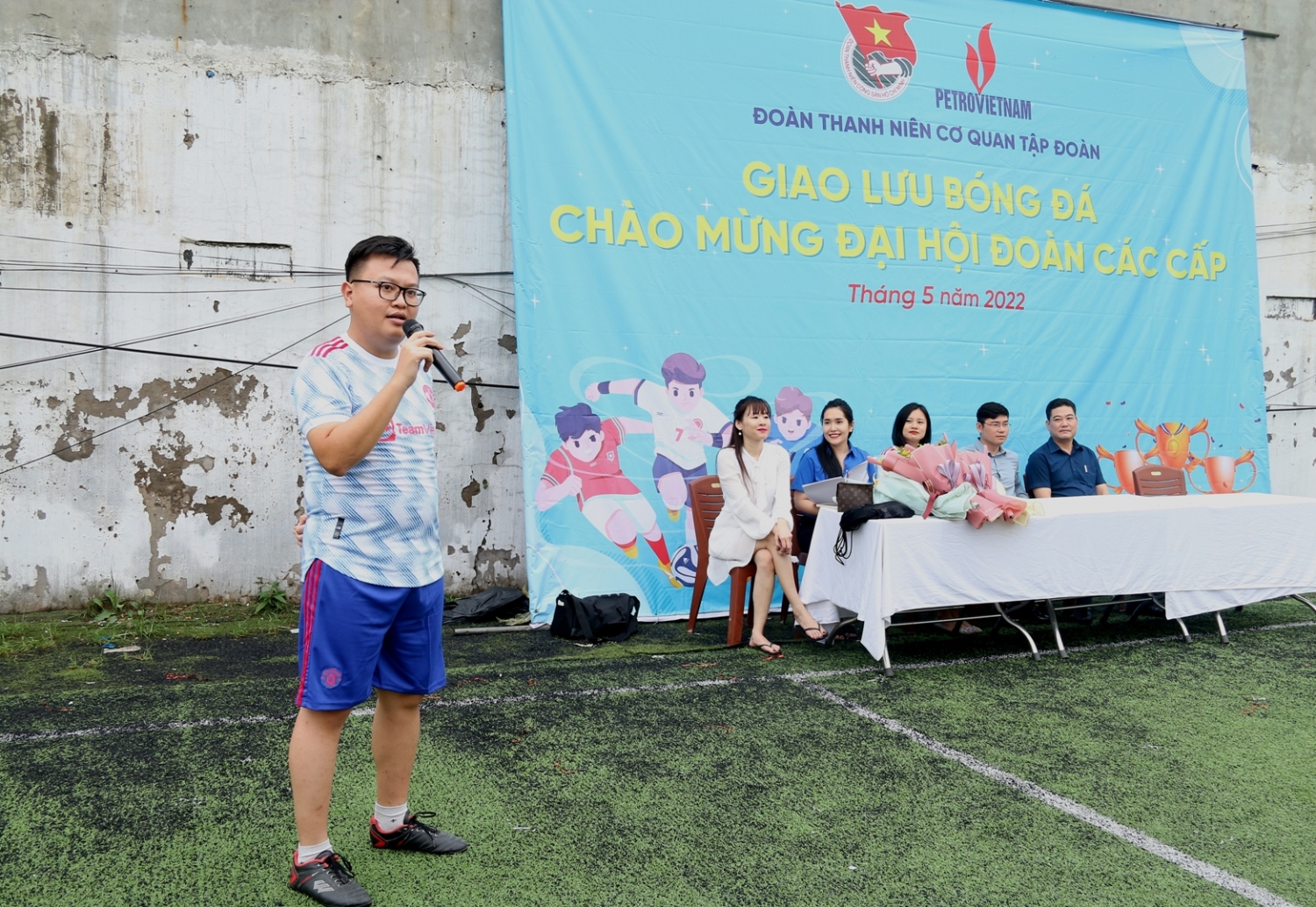 Đoàn Thanh niên Cơ quan Tập đoàn khai mạc giải bóng đá chào mừng Đại hội Đoàn các cấp