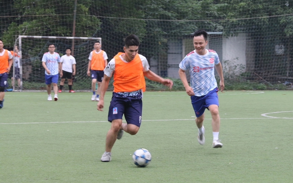 Đoàn Thanh niên Cơ quan Tập đoàn khai mạc giải bóng đá chào mừng Đại hội Đoàn các cấp