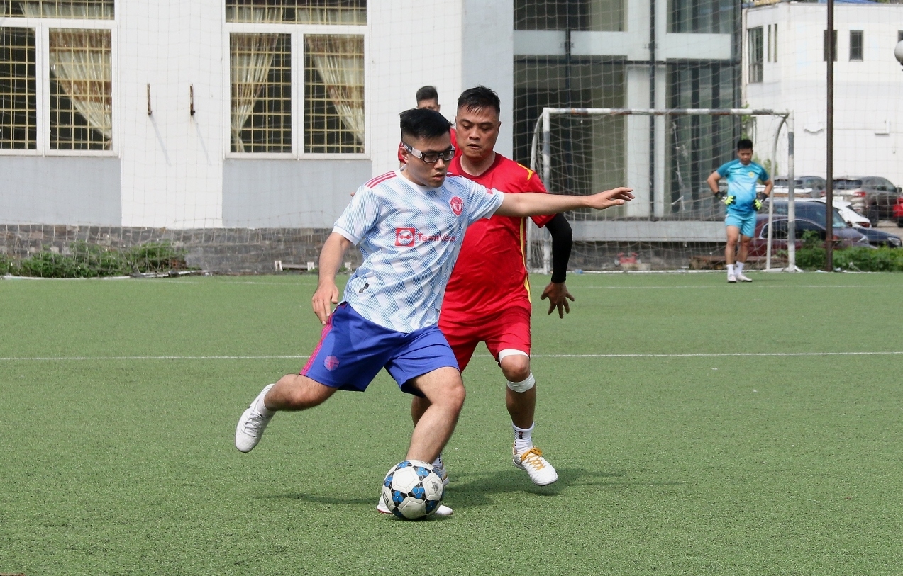 Đoàn Thanh niên Cơ quan Tập đoàn bế mạc giải bóng đá chào mừng Đại hội Đoàn các cấp