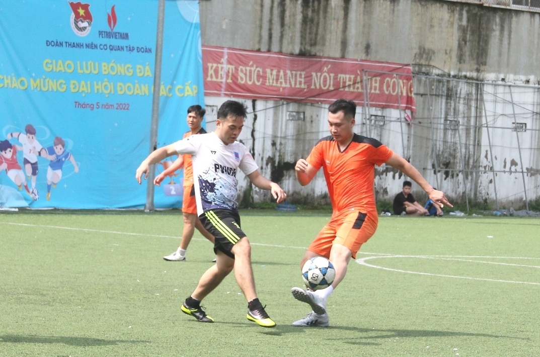 Đoàn Thanh niên Cơ quan Tập đoàn bế mạc giải bóng đá chào mừng Đại hội Đoàn các cấp