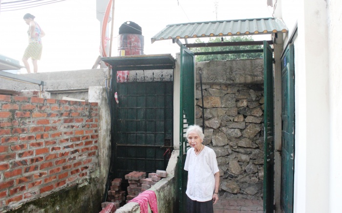 Hà Nội: Đường nghìn tỷ biến nhà dân thành “hầm” ha noi duong nghin ty bien nha dan thanh ham