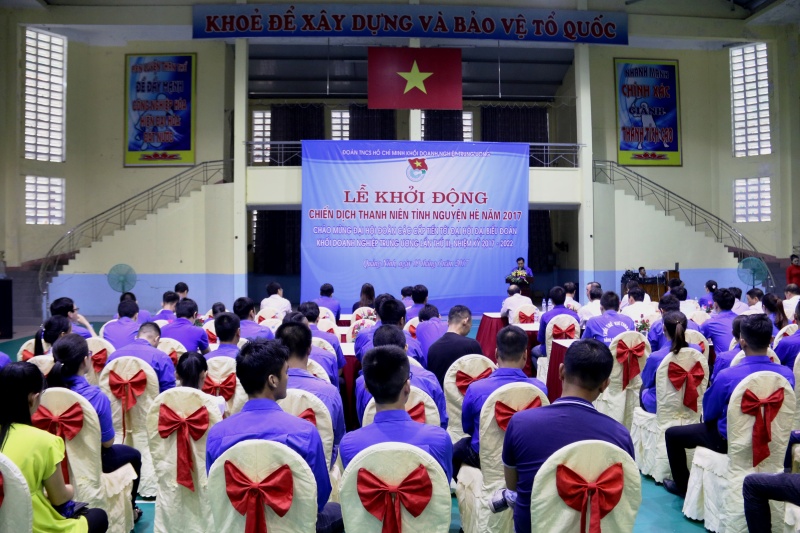 tuoi tre khoi doanh nghiep trung uong khoi dong chien dich tinh nguyen he 2017