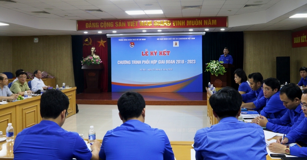 chung tay cham soc giup do cac nan nhan chat doc da cam