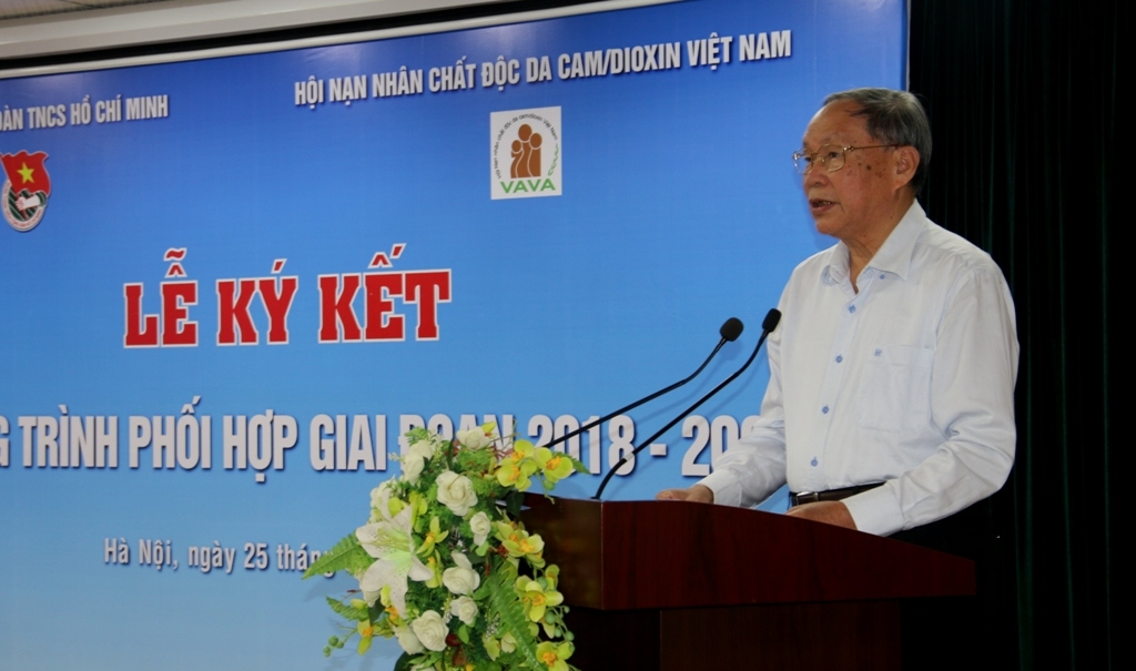 chung tay cham soc giup do cac nan nhan chat doc da cam