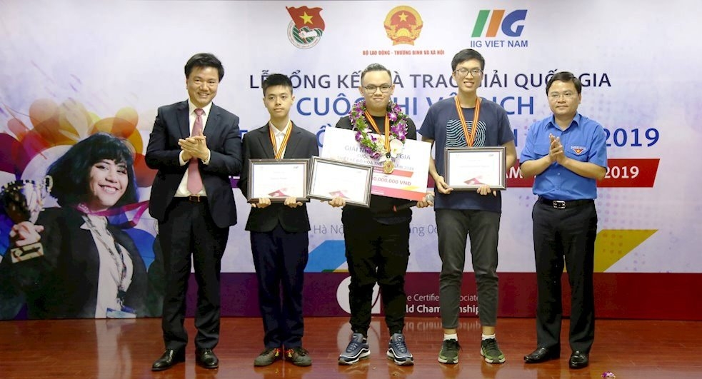 trao giai cuoc thi thiet ke do hoa the gioi acawc 2019