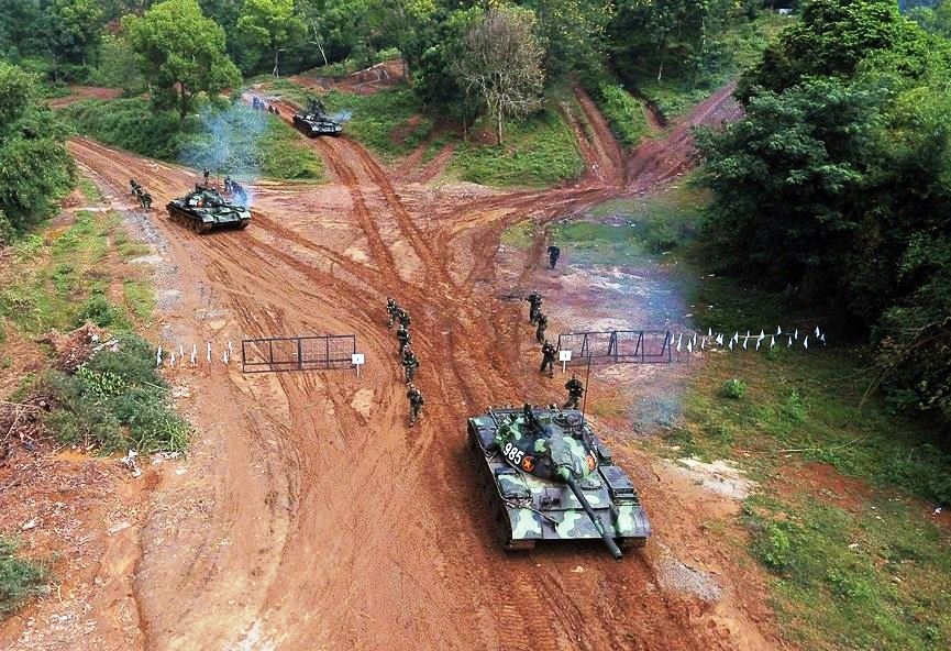 nhung khoanh khac lich su va doi thuong qua trien lam anh dau an