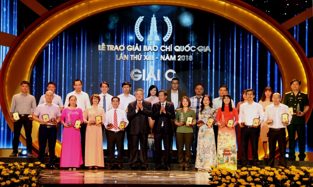 106 tac pham xuat sac dat giai bao chi quoc gia 2018