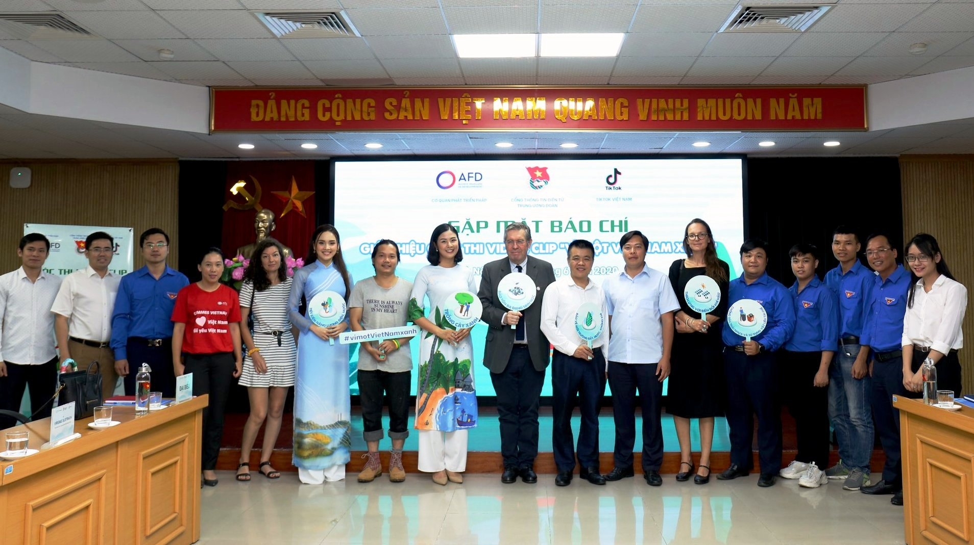 thuong 10 trieu dong cho video clip dat giai nhat cuoc thi vi mot viet nam xanh