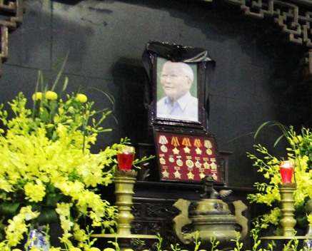 Nghẹn ngào tiễn biệt cha đẻ “Dế Mèn phiêu lưu ký”