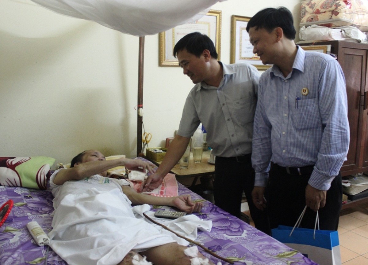 Tiếp nối hoạt động tri ân người có công với cách mạng