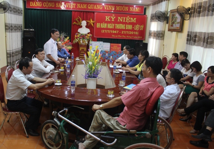 tham tang qua trung tam dieu duong nguoi co cong tinh phu tho