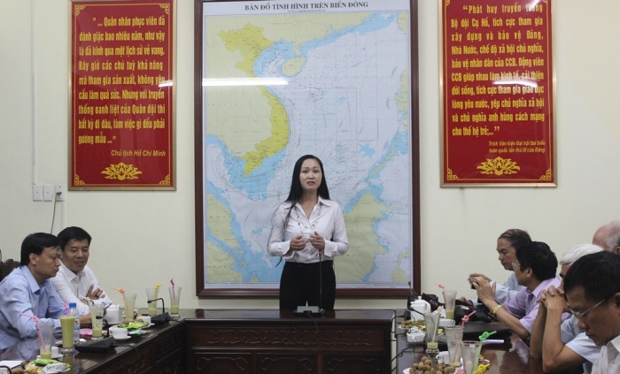 pvn tham hoi tang qua cac thuong binh gia dinh liet sy