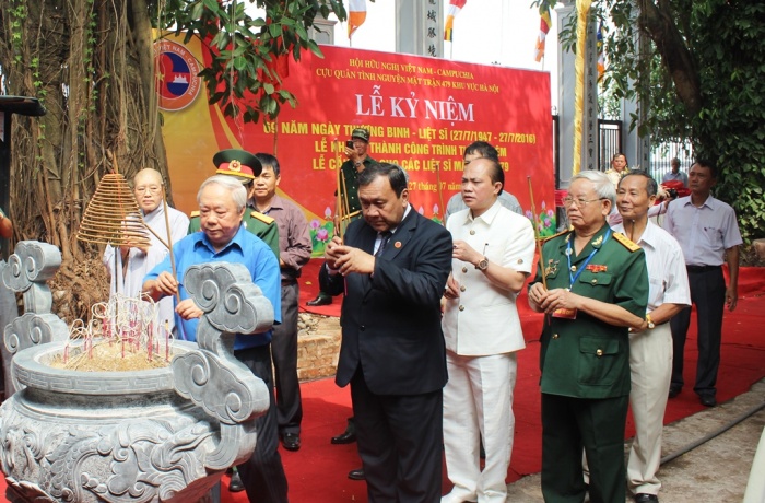 khanh thanh cong trinh tuong niem liet si quan tinh nguyen viet nam o campuchia