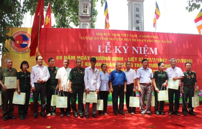 khanh thanh cong trinh tuong niem liet si quan tinh nguyen viet nam o campuchia