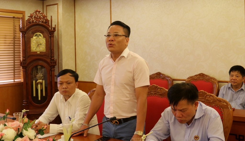 hoi ccb tap doan tham hoi tang qua cac thuong binh gia dinh liet si trung uong hoi ccb