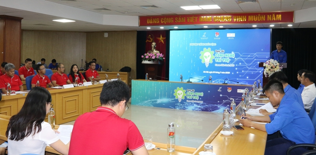 khoi dong cuoc thi cong nghe tri tue canon chie tech nam 2020