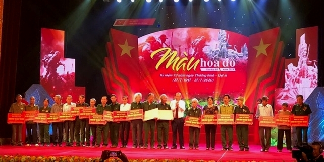 xuc dong chuong trinh nghe thuat mau hoa do nam 2020
