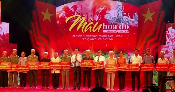 xuc dong chuong trinh nghe thuat mau hoa do nam 2020