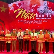 Xúc động chương trình nghệ thuật “Màu hoa đỏ
