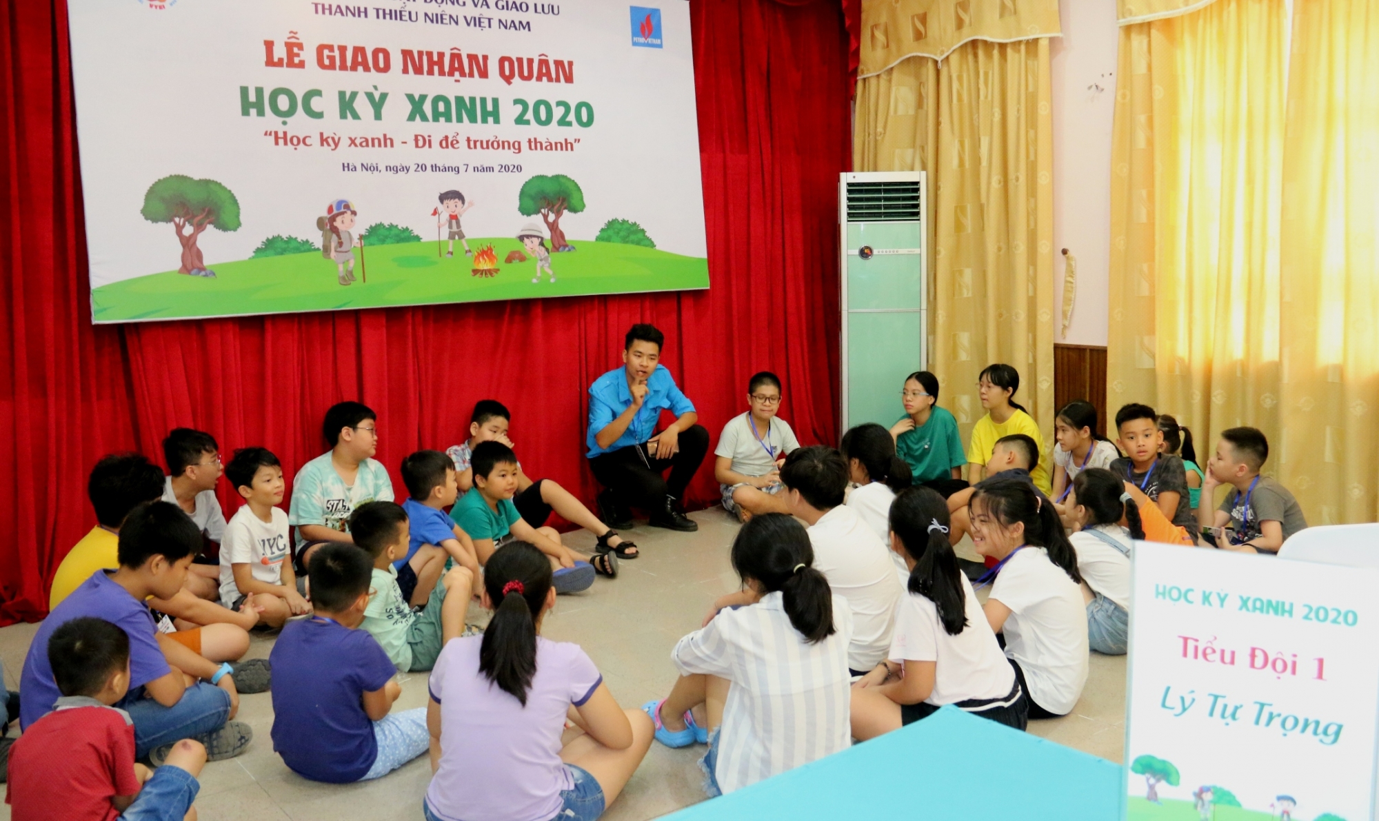 doan thanh nien co quan tap doan to chuc le khai giang hoc ky xanh 2020