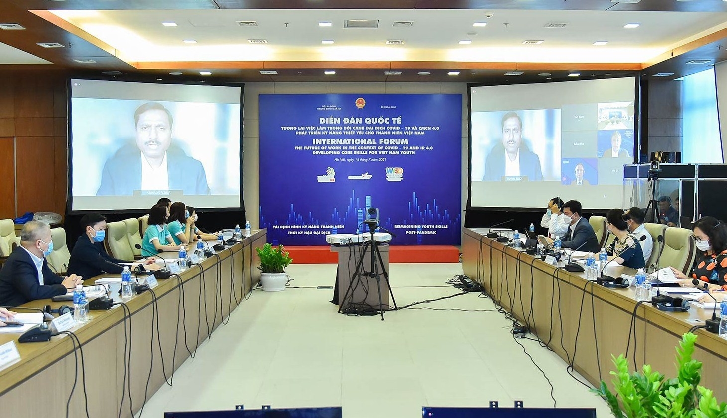 Phát triển kỹ năng thiết yếu cho thanh niên Việt Nam